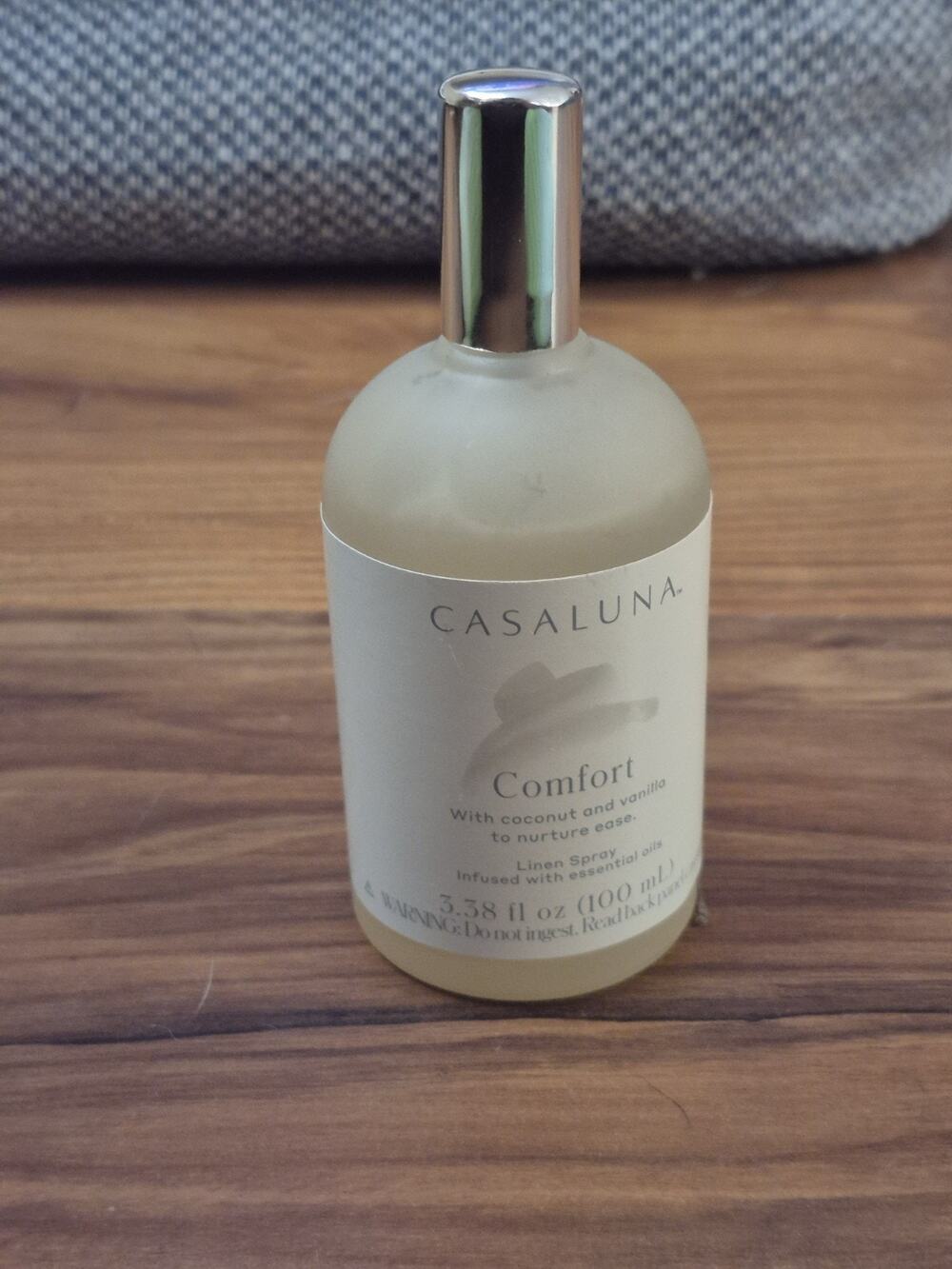 Casaluna Linen Spray Comfort Coconut & Vanilla Essential Oils 3.38 Fl Oz S33